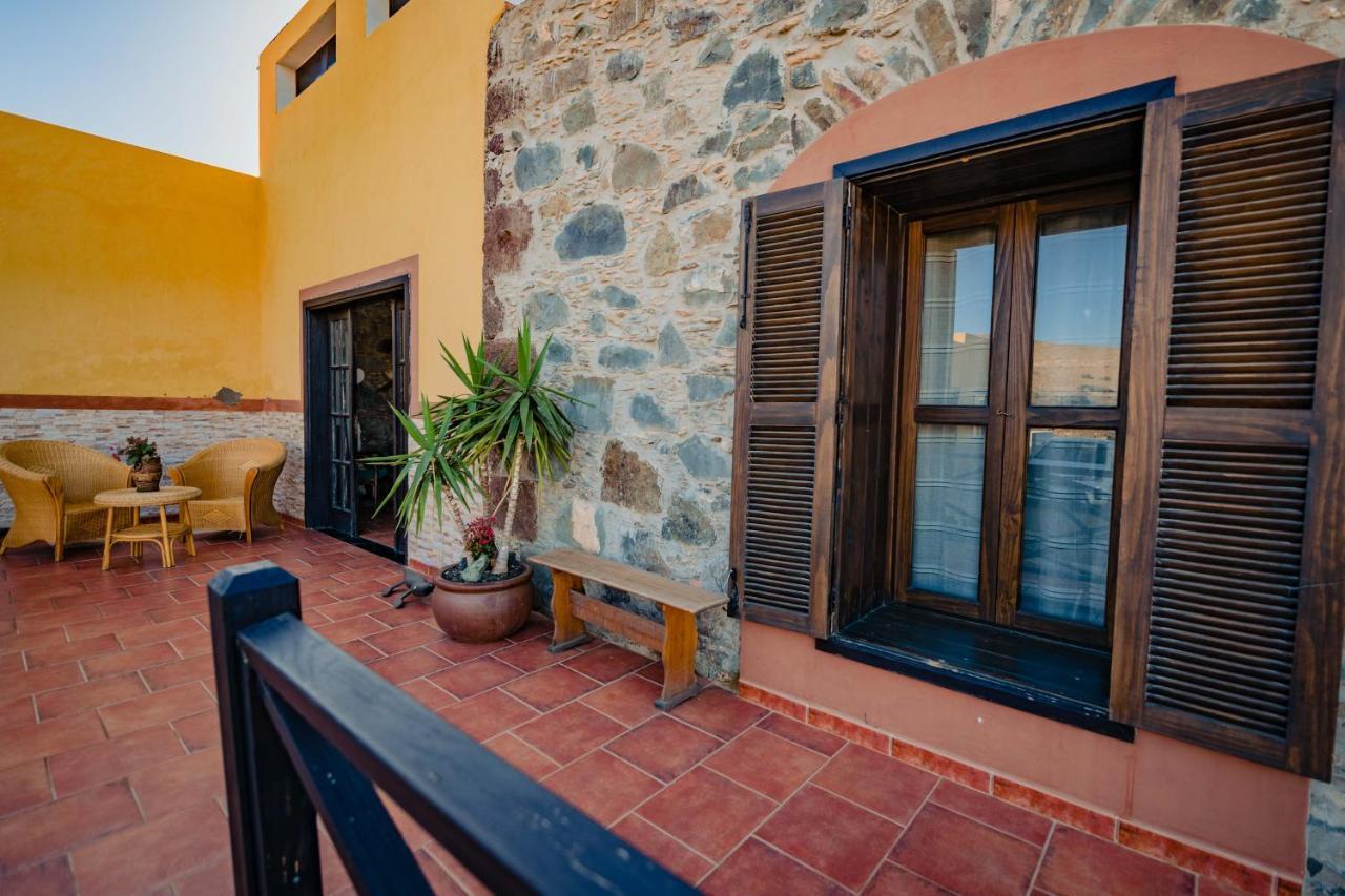 Hotel Rural Huerto Viejo Tesejerague Exteriör bild