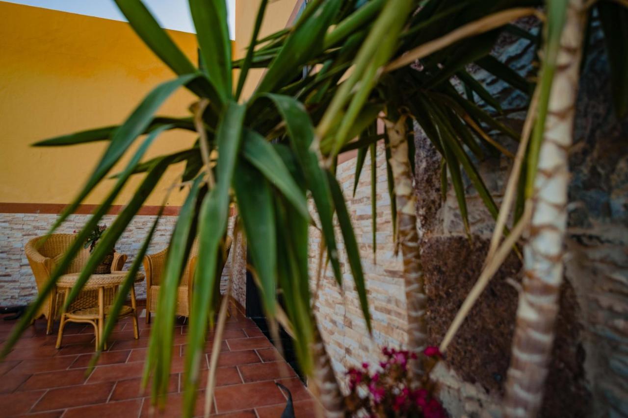Hotel Rural Huerto Viejo Tesejerague Exteriör bild